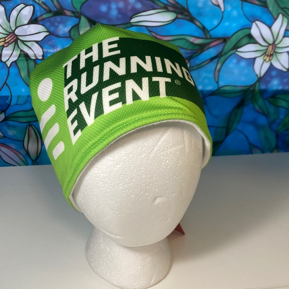 NWT Headsweats‎ Green The Running Event Fleece Beanie